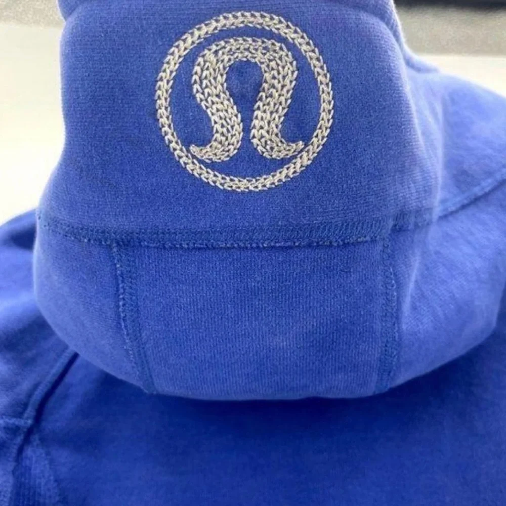 Lululemon Blue Scuba Hoodie in Rocksteady Pigeon - Picture 2 of 3